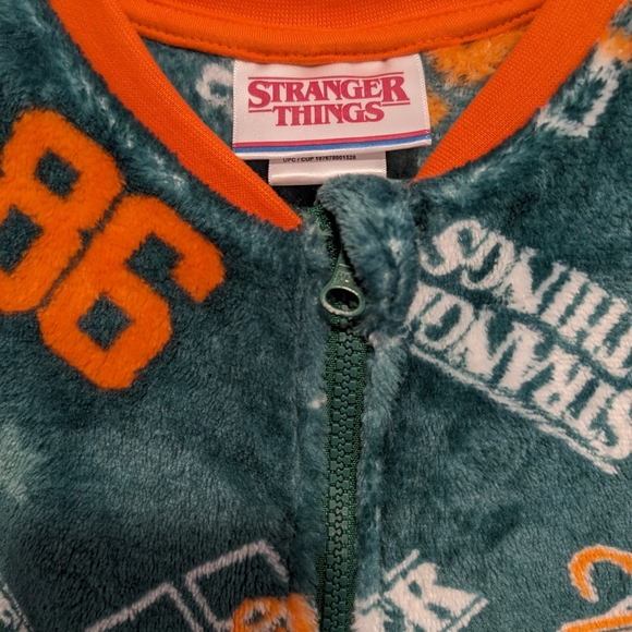 Boys Pajamas Stranger Things - Picture 4 of 4